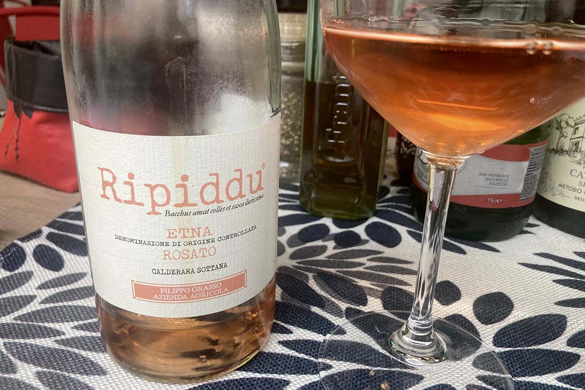 Il ristorante dove mangiare buon pesce e farsi “Quattro Calici” a Messina