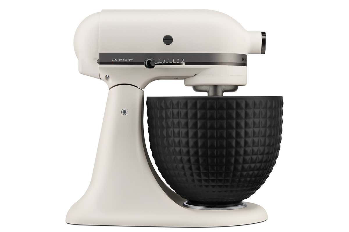 Robot da Cucina Artisan Light & Shadow Il futuro casalingo del cucinare? Ricette da chef con le novità di KitchenAid Robot da Cucina Artisan Light & Shadow Il futuro casalingo del cucinare? Ricette da chef con le novità di KitchenAid