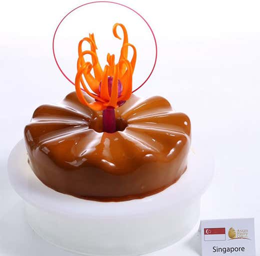 La torta al cioccolato della squadra di Singapore