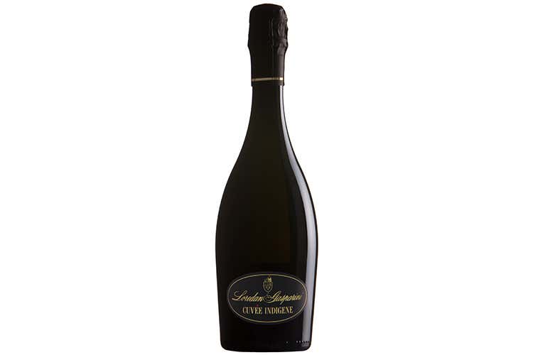 Nell’Asolo Prosecco Docg Cuvée Indigene i sentori primari del vitigno d’origine Nell’Asolo Prosecco Docg Cuvée Indigene i sentori primari del vitigno d’origine