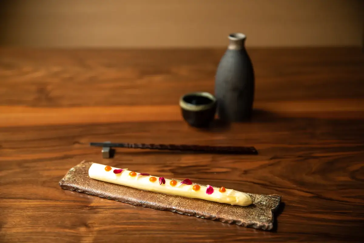Con Solo Wicky Priyan racconta la sua storia gastronomica e culturale