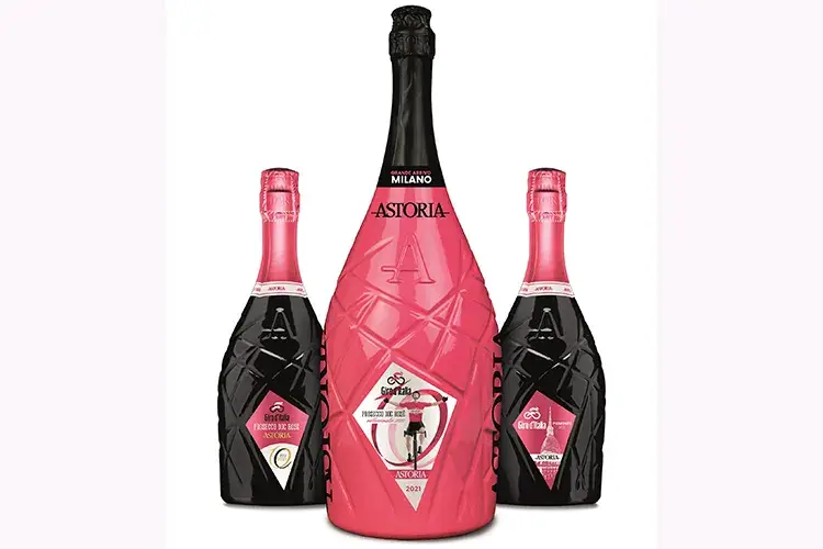 La collezione di Astoria Astoria al suo 10&deg; Giro d'Italia Alla maglia rosa un Prosecco Ros&eacute;