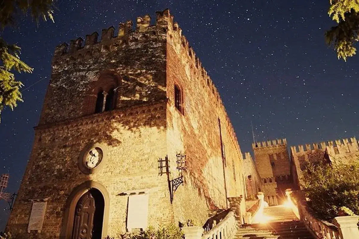Il Castello di Tabiano Stelle cadenti e visite ai castelli, in Emilia l'estate si vive con il naso all'ins&ugrave;