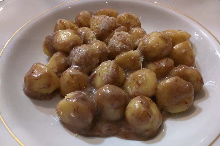 Attivit&agrave; del Consorzio e lavoro in vigna  valorizzano il Montefalco e il territorio