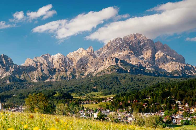 Cortina dà il benvenuto all'autunno con un fitto calendario di eventi (Autunno a Cortina Un benvenuto a passo di danza)