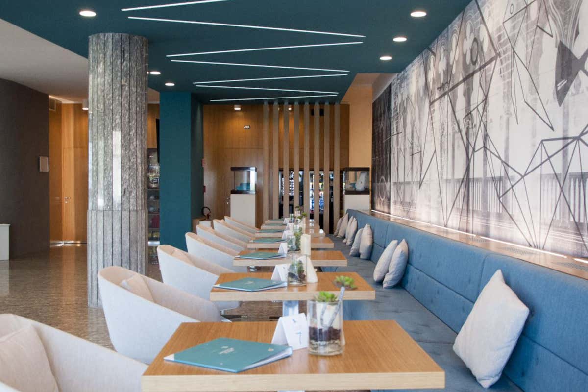 L'interno del B&B Hotel di Chioggia (Foto Facebook) B