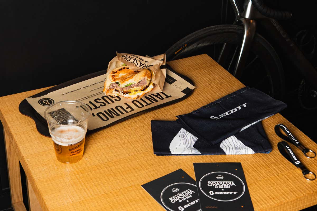 Watt Burger, il panino di La Braseria e Scott pensato per chi pratica attività fisica