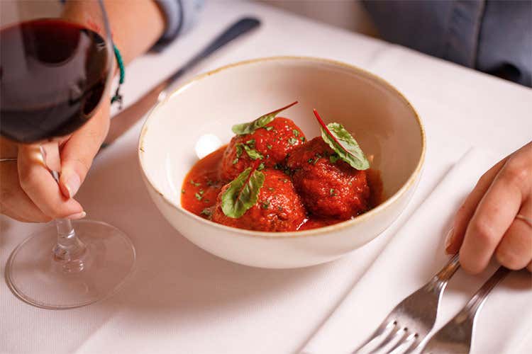 Polpette al sugo - BucaVino, nemmeno la pandemia ferma la cucina della memoria
