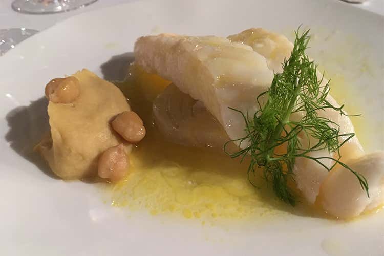 Baccalà con finocchio allo zafferano e purea di ceci Baccalà con finocchio allo zafferano e purea di ceci