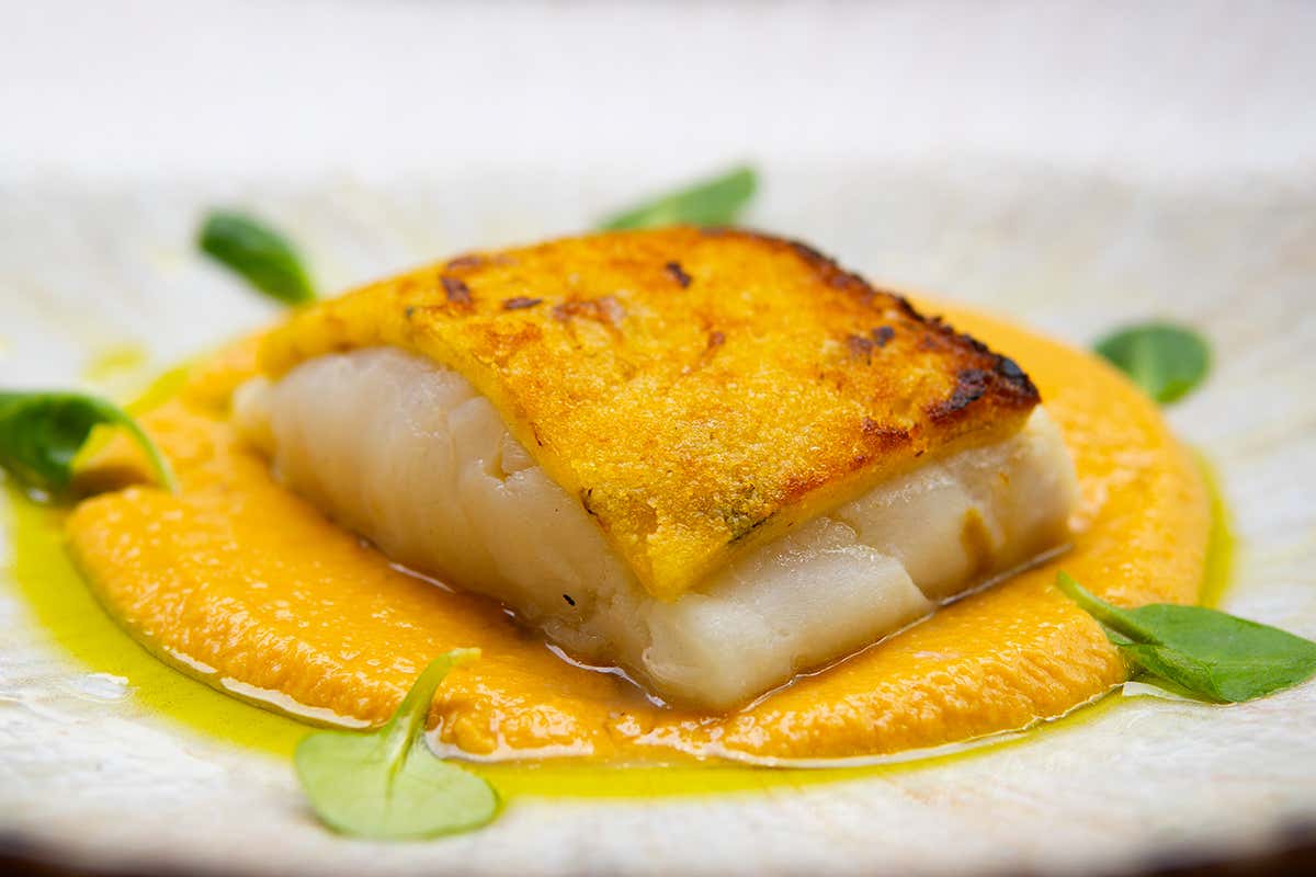 Baccalà su crema di ceci