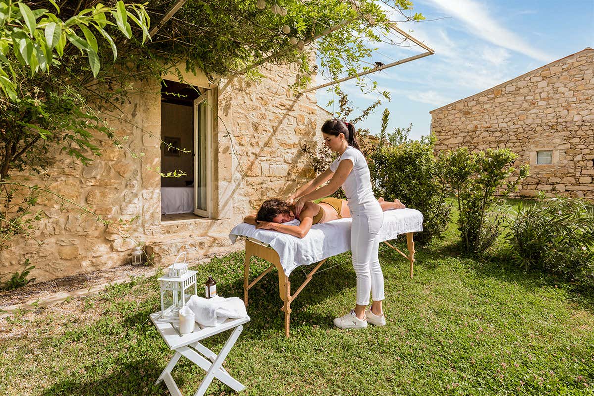 Massaggi al Baglio Occhipinti Vacanze a tutto relax  I luoghi dove rigenerarsi