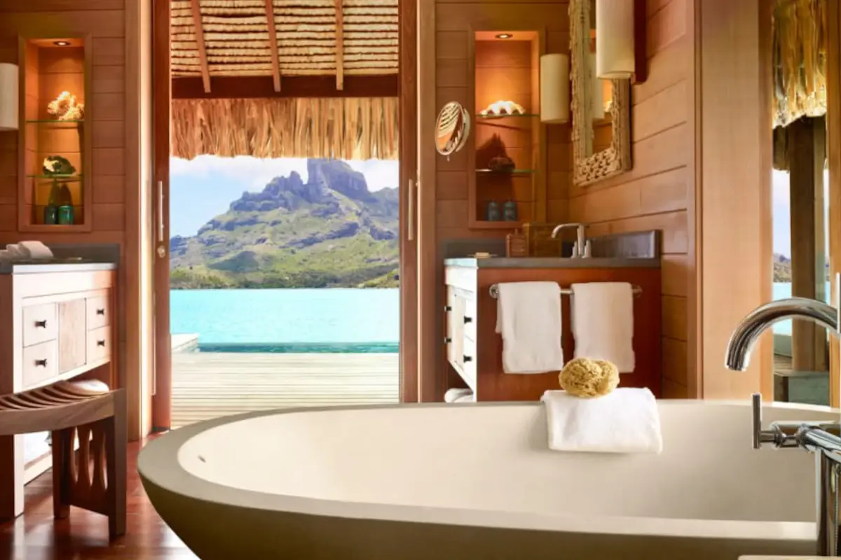 Avventure a Bora Bora Bagni d'hotel, un po' di pi&ugrave; che una passione. Per molti &egrave; il salotto dell'anima