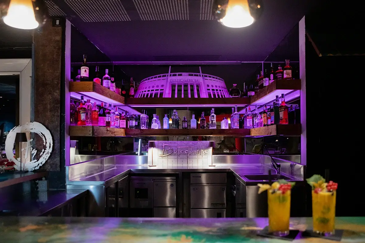 Il bancone del bar. Foto. Gabriella Gargioni A Milano come a São Paulo: ecco il Botequinho di Roberto Okabe