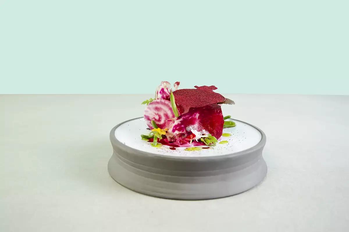 Barbarossa Barbarossa, antipasto dedicato al gelato con seppie crude Tutta l&rsquo;arte di Luca Landi nel nuovo menu de Il Lunasia