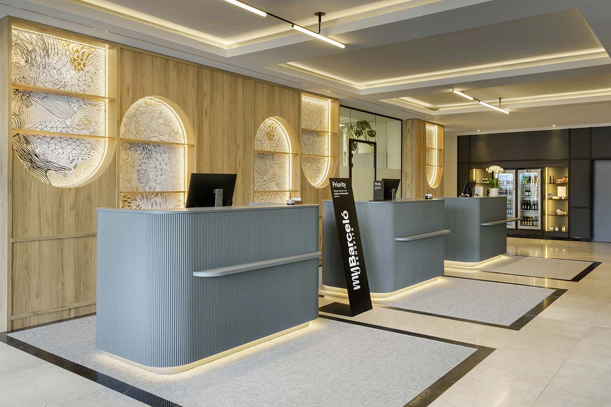 Gli spazi comuni del Barceló Dresden Newa reinterpretati con design contemporaneo e materiali caldi