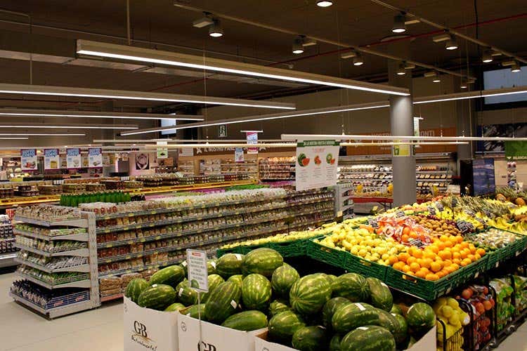 (Basko, 30 anni di storia Da negozio a market innovativo)