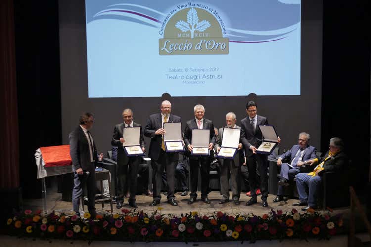 Benvenuto Brunello, 2016 a cinque stelle  Dalla Michelin la piastrella celebrativa