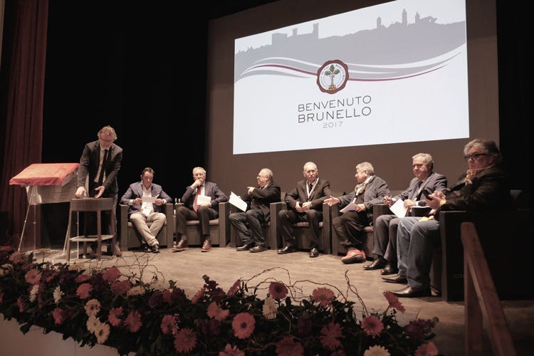 Benvenuto Brunello, 2016 a cinque stelle  Dalla Michelin la piastrella celebrativa