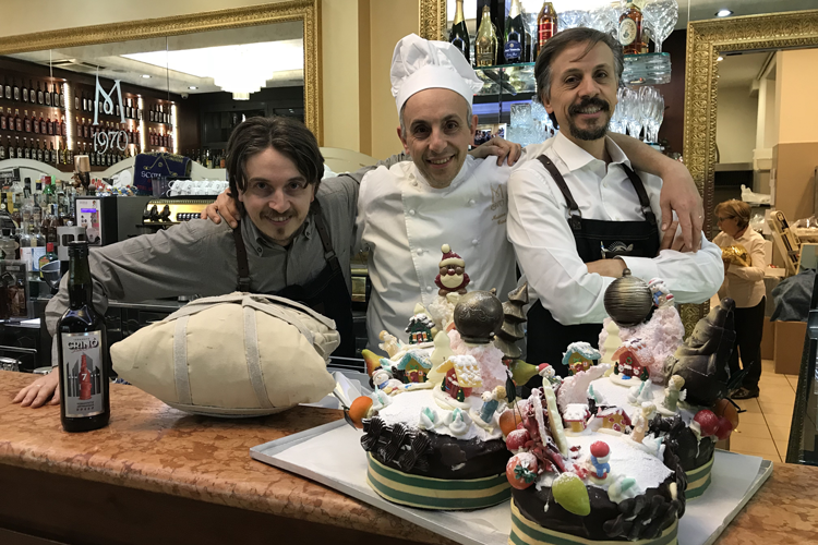 Luca, Massimo e Fabio Crino (Bere miscelato in pasticceria Da Massimo &egrave; una storica tendenza)