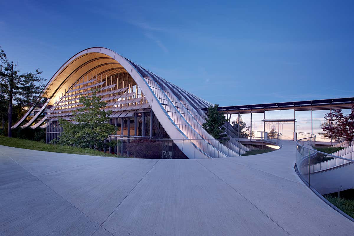 Zentrum Paul Klee A caccia di borghi e città svizzere con il Trenino verde delle Alpi Zentrum Paul Klee A caccia di borghi e città svizzere con il Trenino verde delle Alpi