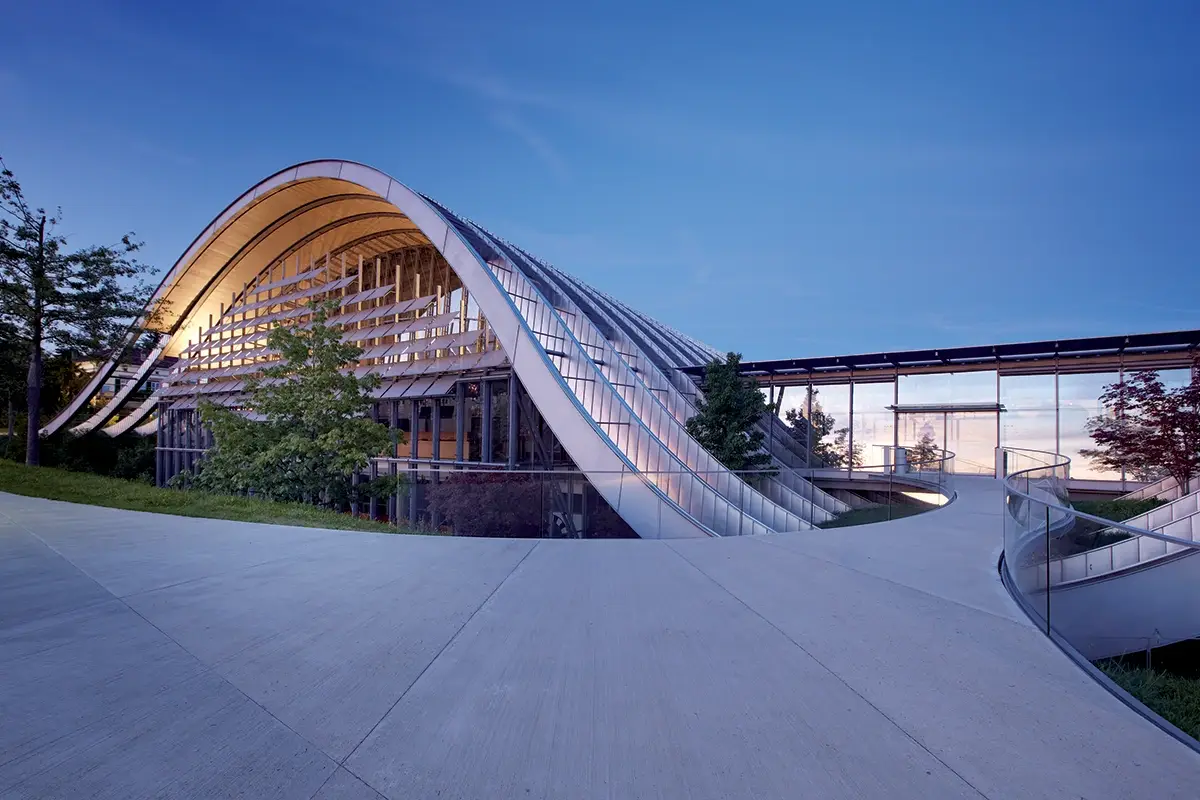 Zentrum Paul Klee A caccia di borghi e citt&agrave; svizzere con il Trenino verde delle Alpi