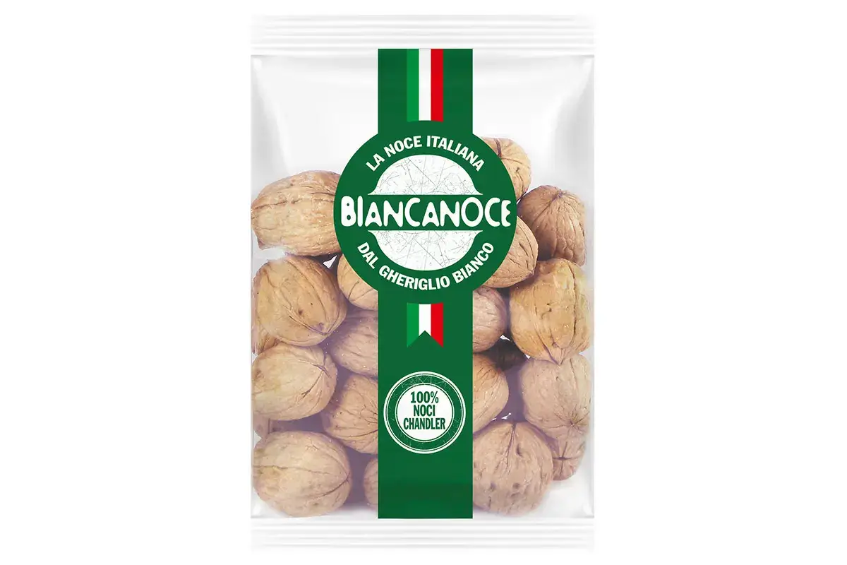 Biancanoce, dal gheriglio bianco dorato La frutta secca di Euro Company Solo da filiere sostenibili locali