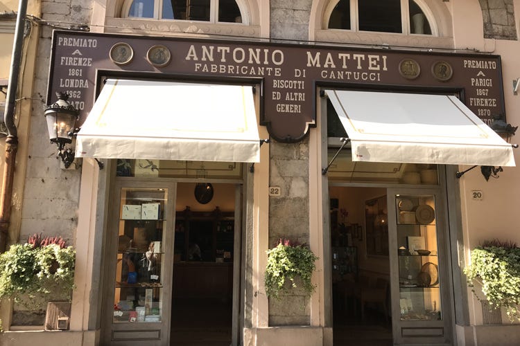 (Biscottificio Antonio Mattei Semplicità e tradizione dal 1859)