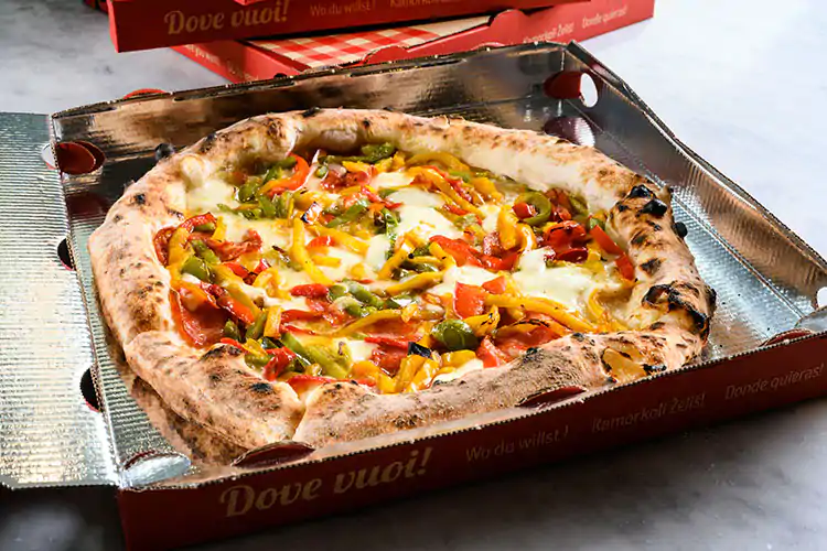 Pizza d'asporto &egrave; il comfort food per eccellenza La pizza &egrave; il comfort food pi&ugrave; ordinato a casa e al lavoro