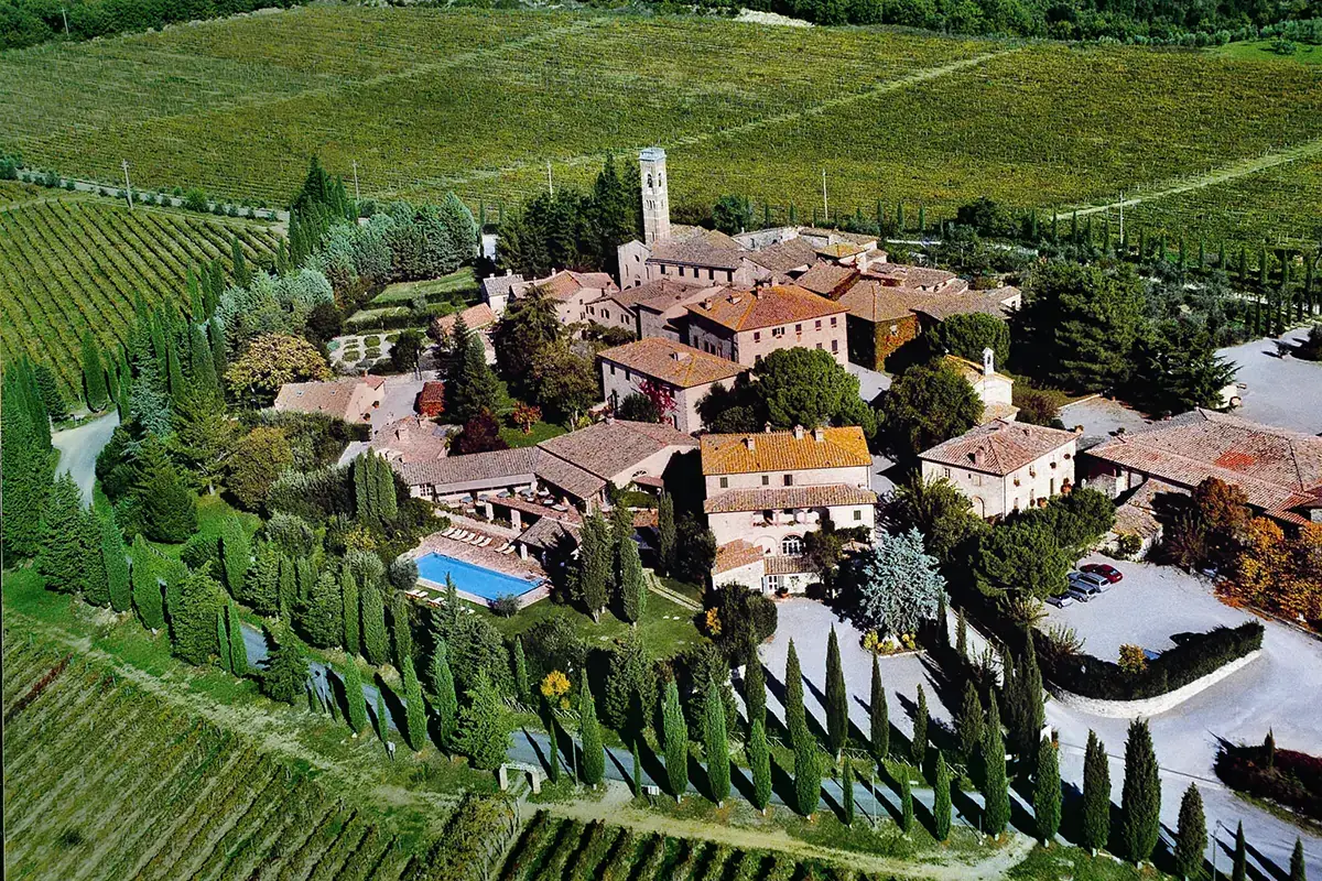 Borgo San Felice Esperienza da Mille e una ... botte. Ecco i wine resort pi&ugrave; suggestivi d'Italia