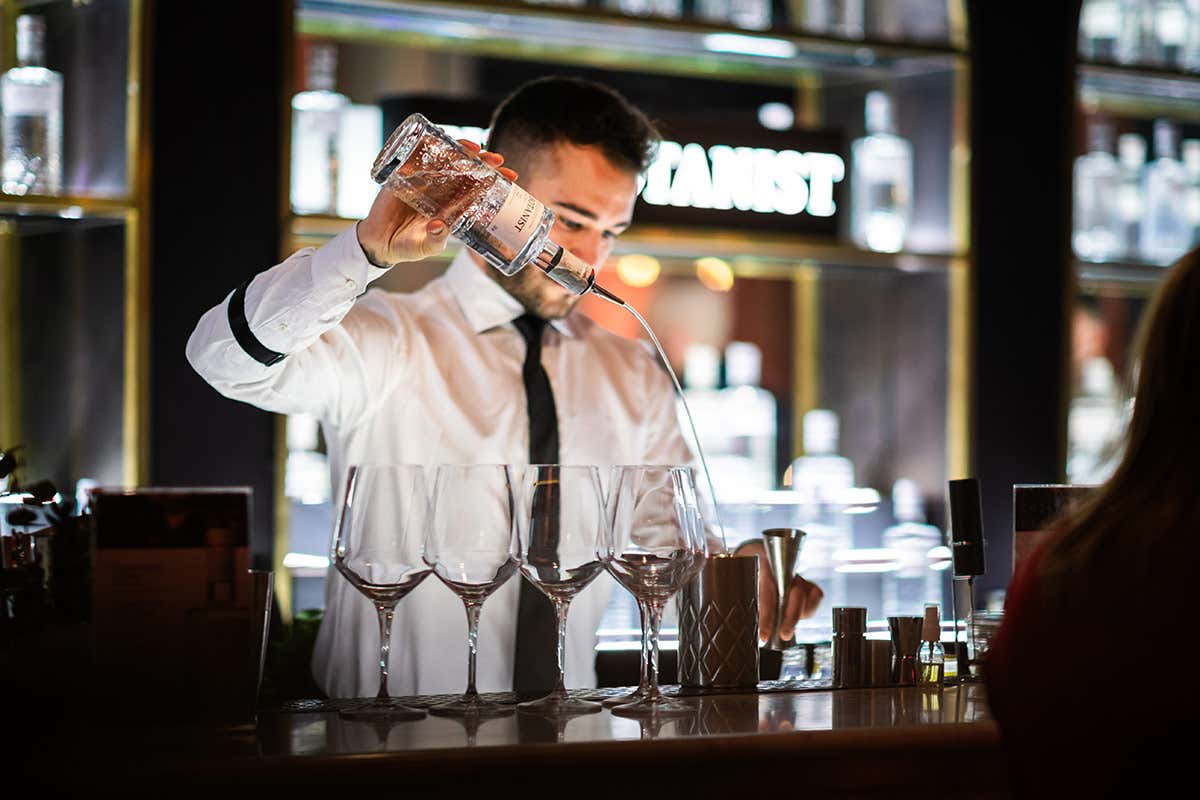 “We look further”, il format sostenibile di The Botanist Gin inizia da Milano