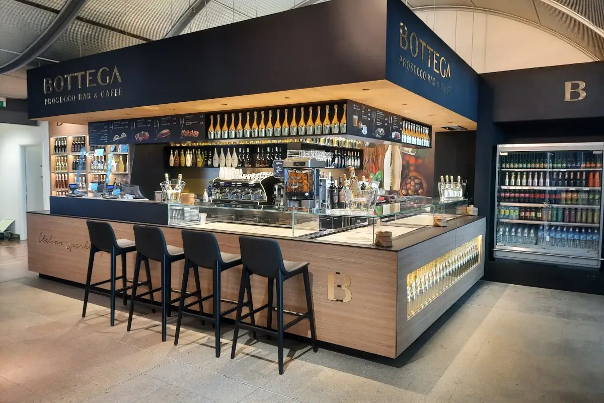 La bottega Prosecco bar all'aeroporto di Venezia Prosecco bar decolla in laguna