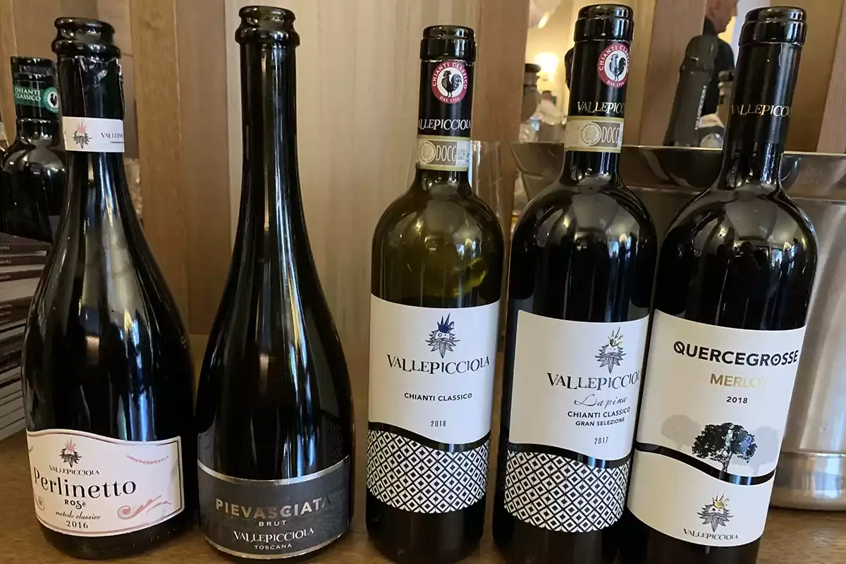 Le bottiglie in degustazione a L'Alchimia di Milano Vallepicciola, autorevolezza in cantina