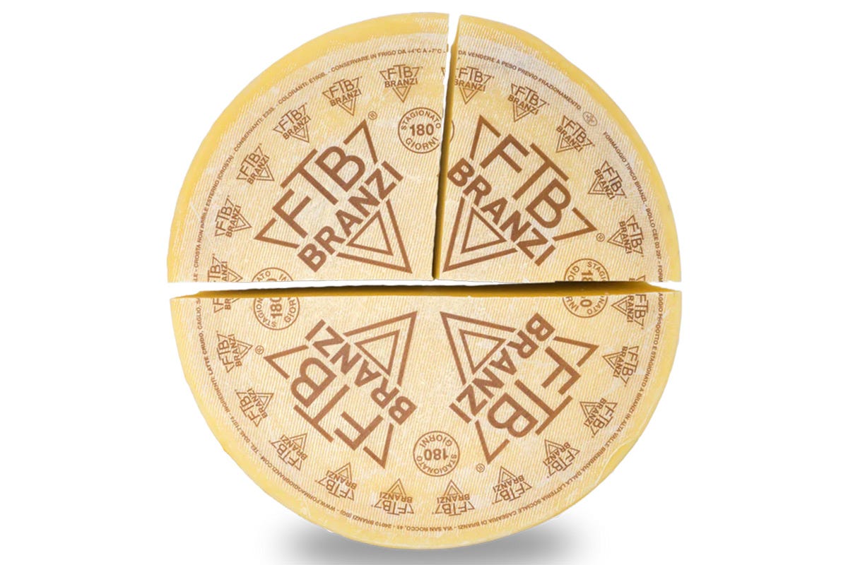 Tipico Branzi FTB 180 giorni Latteria di Branzi Italian Cheese Awards, il pecorino Gregoriano è il formaggio dell’anno