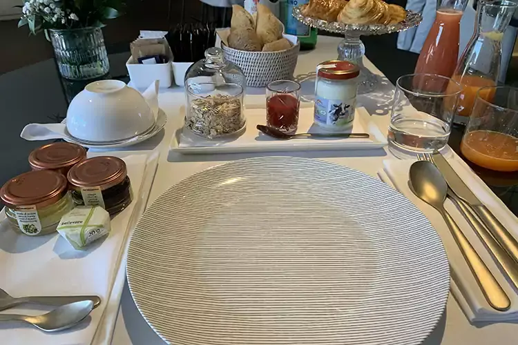 Breakfast: la mise en place Casa Fantini, accoglienza su misura Cinque stelle di design e libert&agrave;