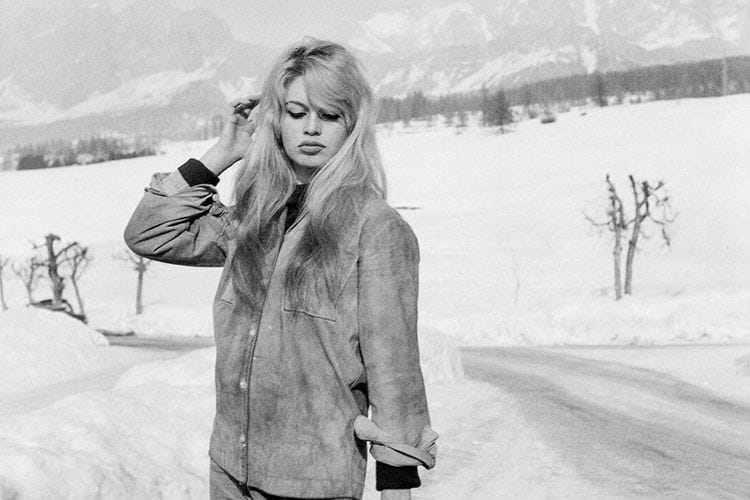 Brigitte Bardot a Cortin. Credito foto: Archivio Storico Stefano Zardini - Sognare le stelle... del cinemaNuovi itinerari ad hoc a Cortina