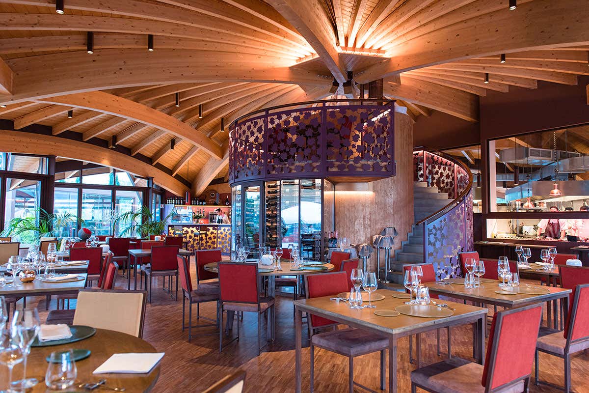 Wine Resort sulle colline lucchesi alla scoperta della Dop Montecarlo