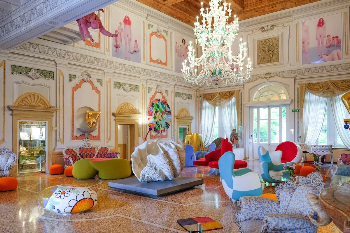 L&rsquo;hotel ospita le opere dei maggiori protagonisti della scena artistica attuale 