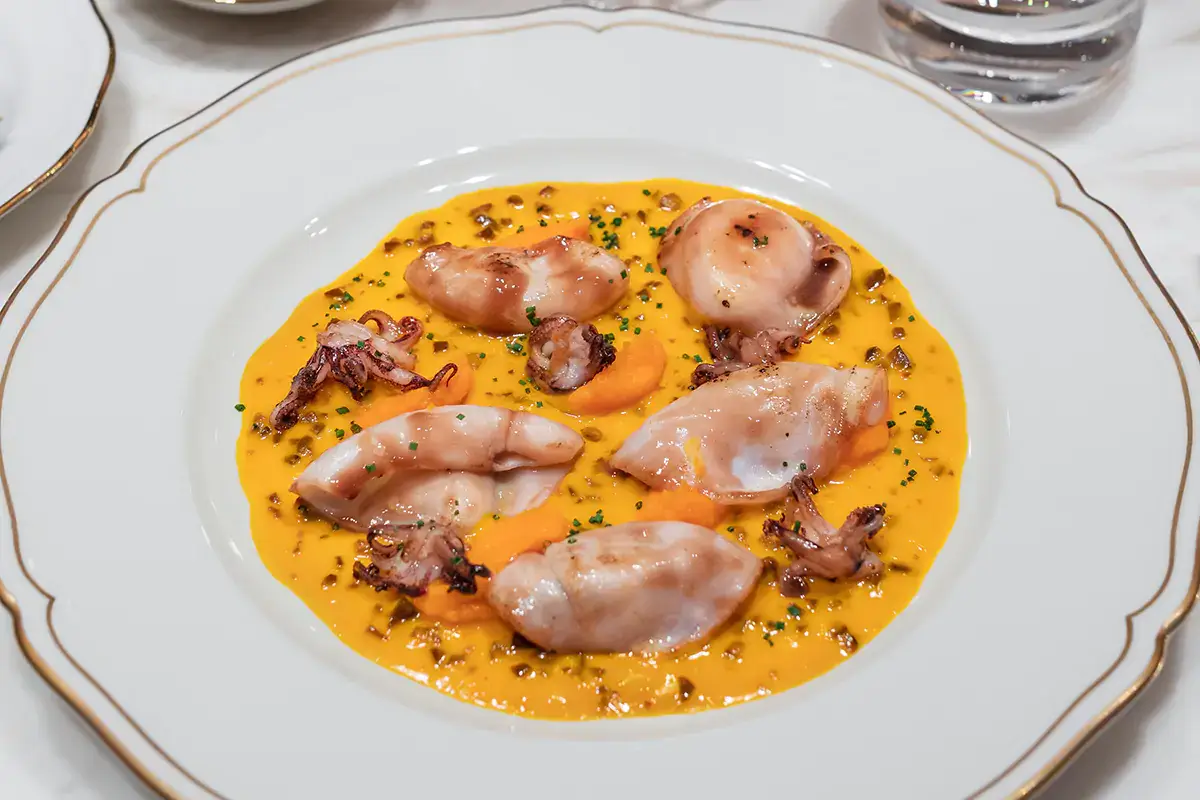 Calamaretto arrosto con salsa di carota Bulgari Hotels