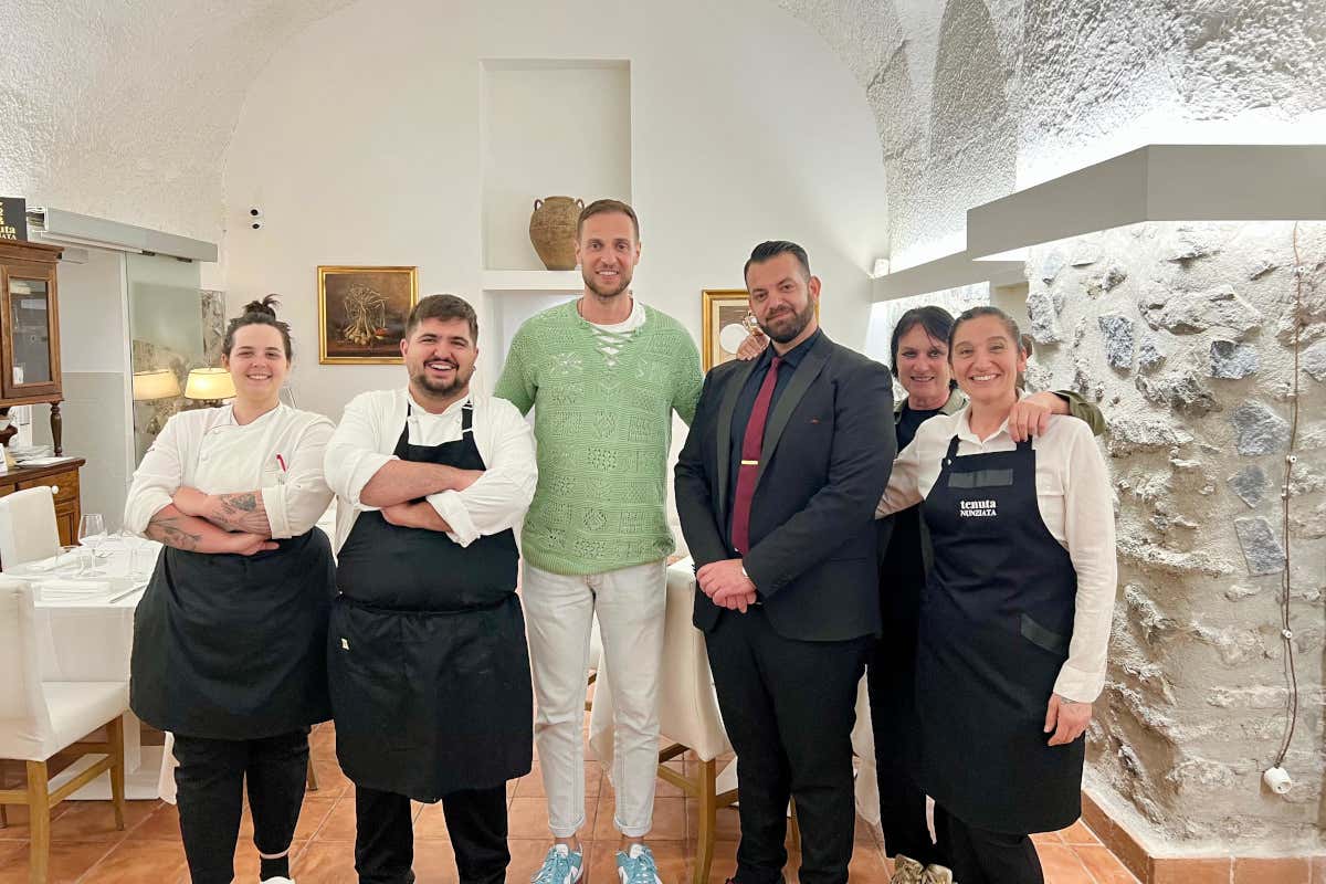 Orto biologico e cucina d'autore: la filosofia circolare della Tenuta Nunziata Orto biologico e cucina d'autore: la filosofia circolare della Tenuta Nunziata