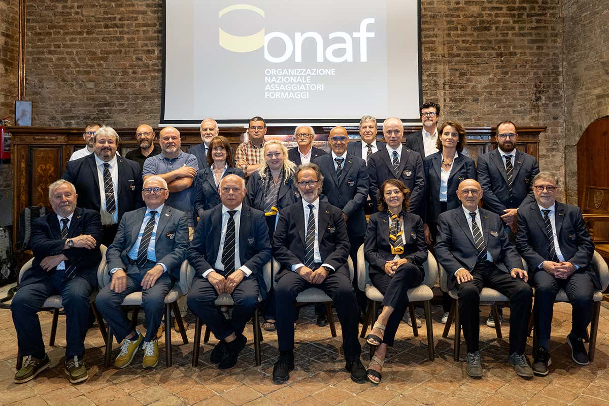 Il nuovo Consiglio direttivo nazionale Onaf Nuovo direttivo Onaf Giampaolo Gaiarin è il nuovo presidente