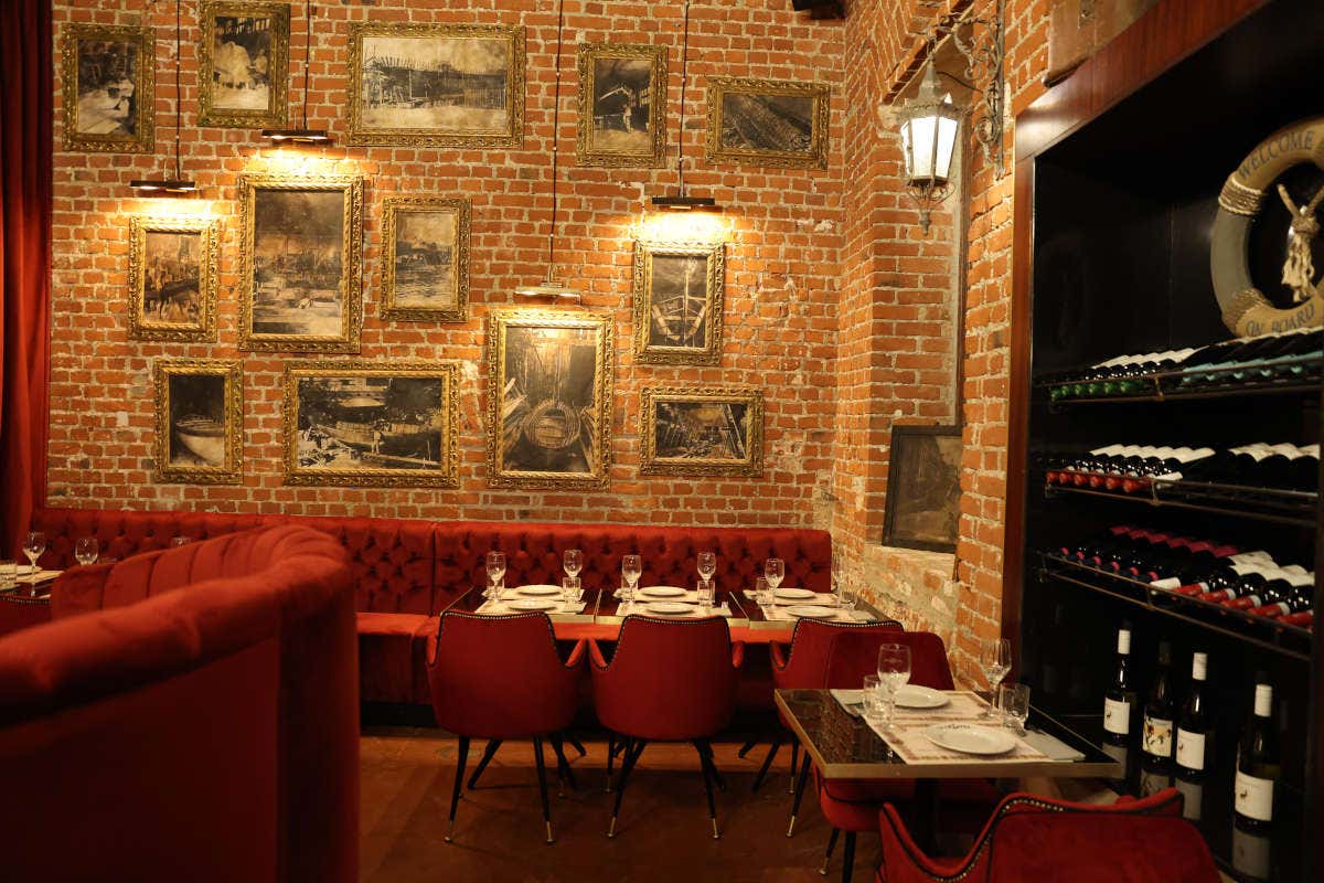 La Chiatta: il design di Costa Group ridisegna la storia dei Navigli La Chiatta: il design di Costa Group ridisegna la storia dei Navigli