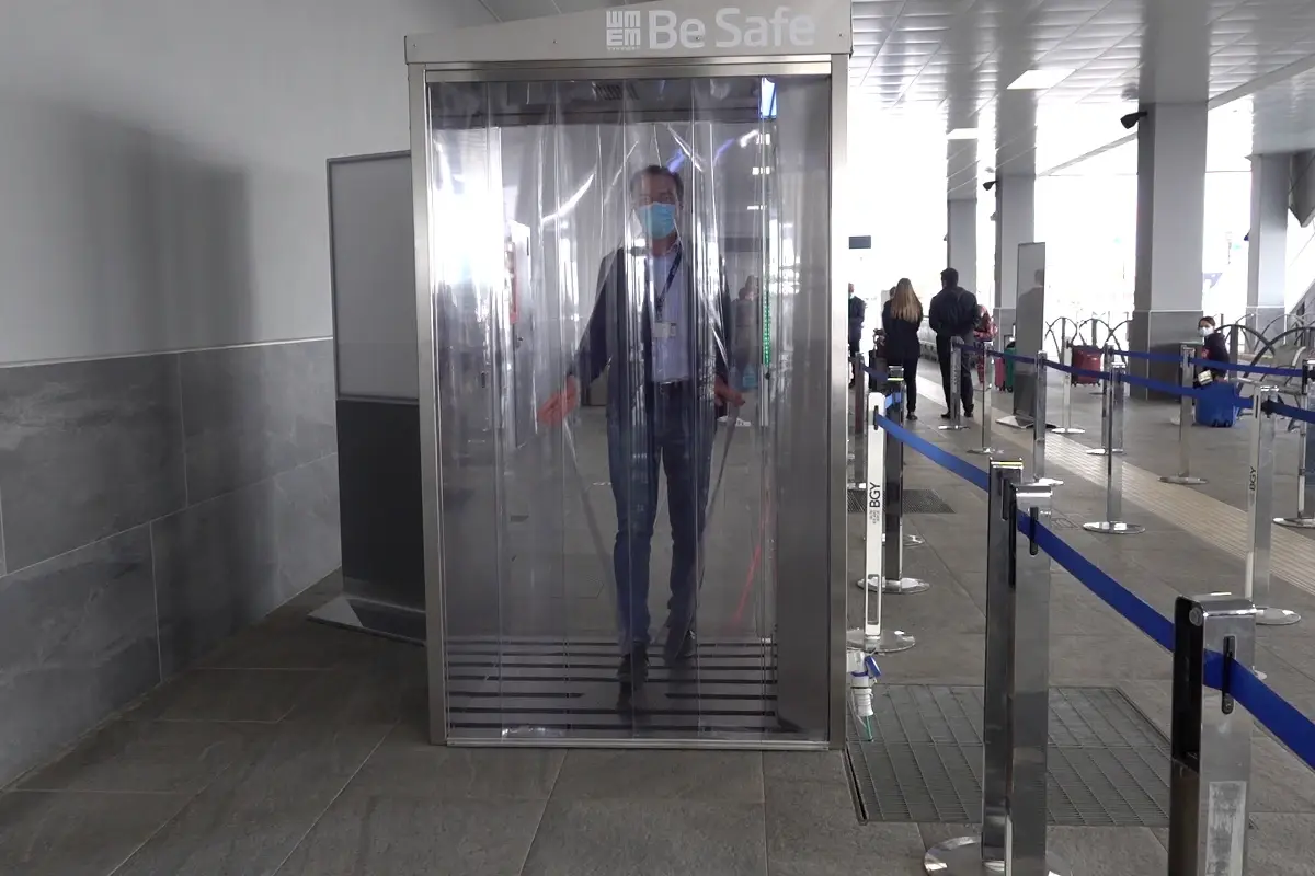 Cabina sanificazione Viaggi e Covid: nuova conferma sulla sicurezza dell&rsquo;aeroporto di Bergamo