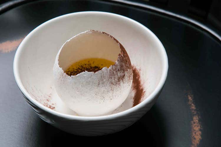 (Caff&egrave; Propaganda, bere e mangiare fusion Parole d&rsquo;ordine: terroir e fantasia)