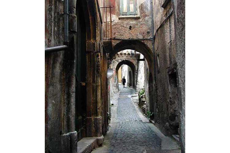 Caggiano, Cilento e Vallo di Diano I luoghi dove nasce la pasta di J-Momo