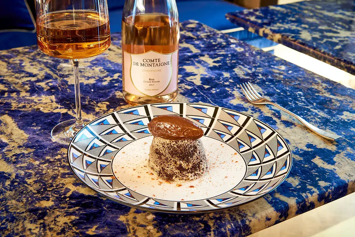 Caldo &amp; freddo al cioccolato fondente &amp; peperoncino Ros&eacute; Comte de Montaigne protagonista del menu di San Valentino