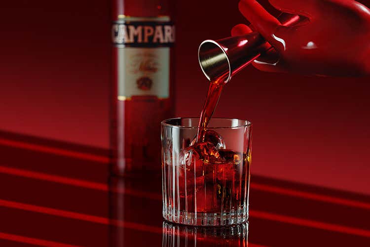 (Campari Red Diaries Lo corto di Garrone celebra il Negroni) (Campari Red Diaries Lo corto di Garrone celebra il Negroni)