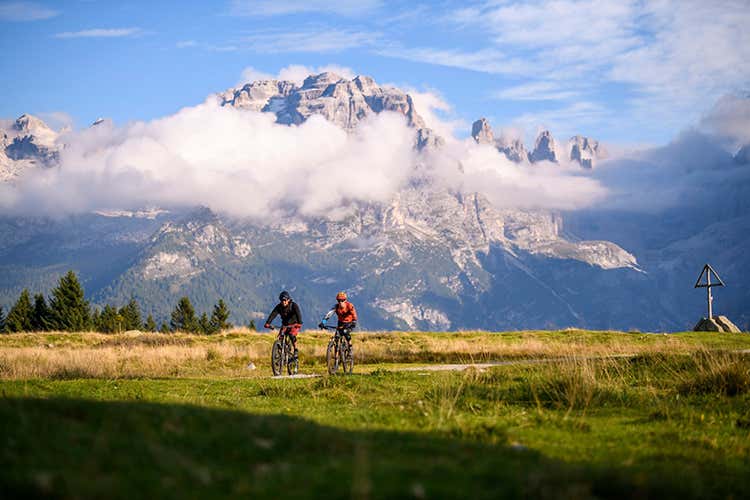 Non mancano idee per chi avr&agrave; voglia di sport - Pronti. Dolomiti.Via A Campiglio una vacanza smart