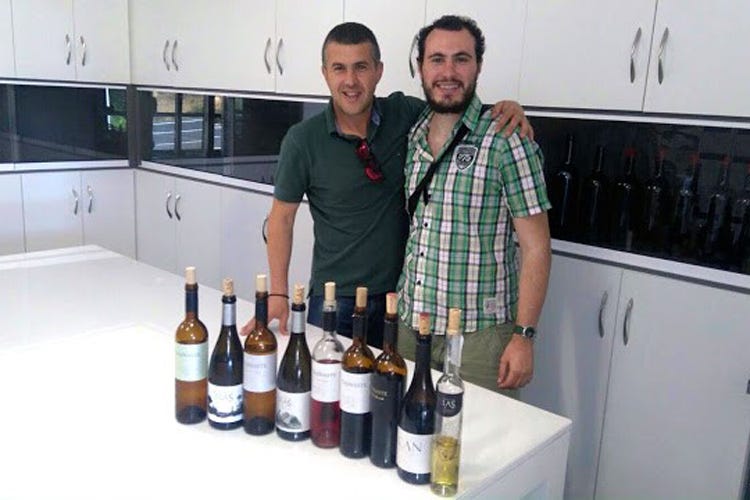 Agustin Garcia, Giuseppe De Cesare - Alle Canarie sole, mare, ma non solo  Anche i vini si scoprono di qualità
