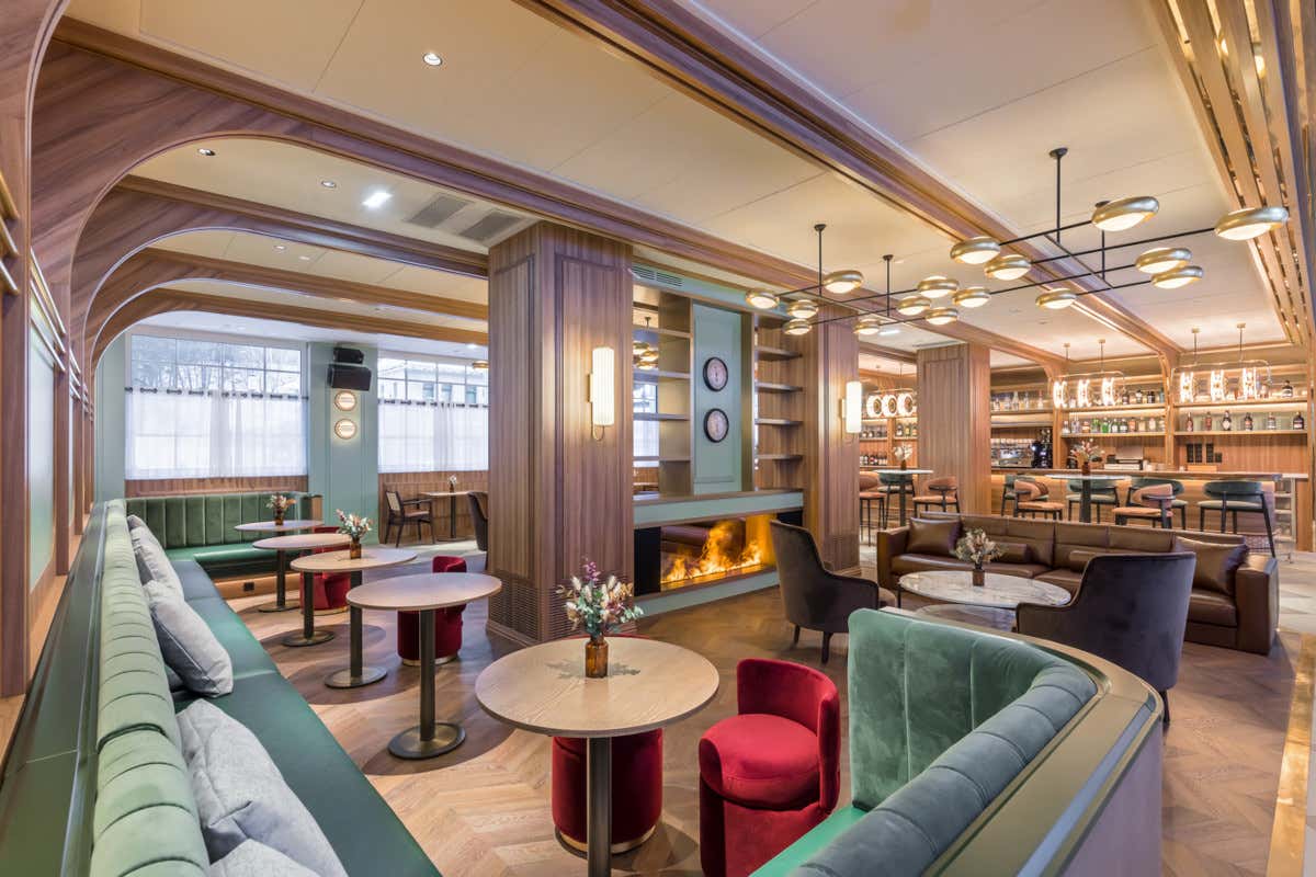 Dormire in stazione... a 5 stelle? È il Canfranc Estación nei Pirenei