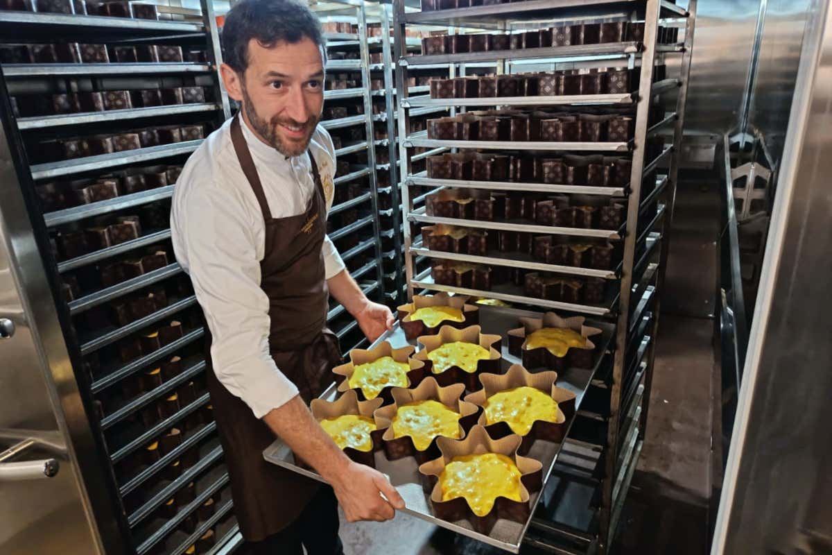Non chiamatela pasticceria: il laboratorio di Cannavacciuolo è una macchina da guerra (dolce)